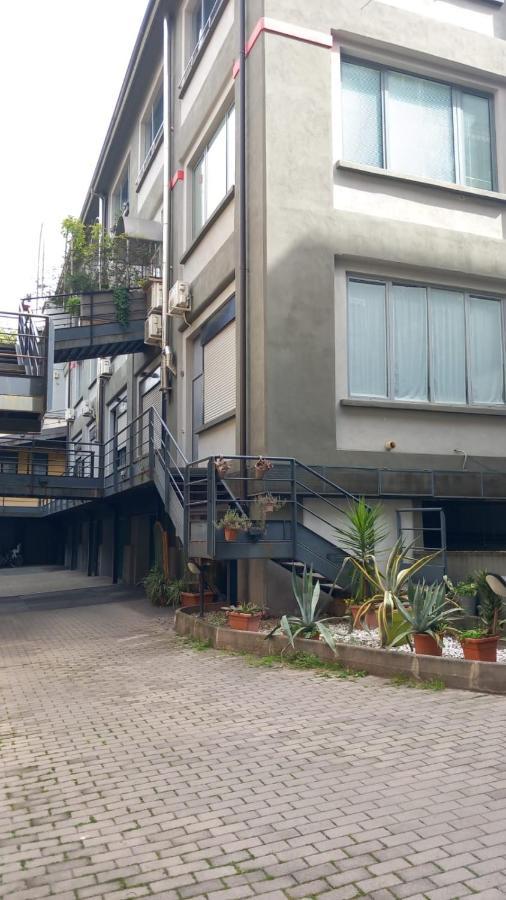 Primopiano - Umbria Apartment Milano Ngoại thất bức ảnh